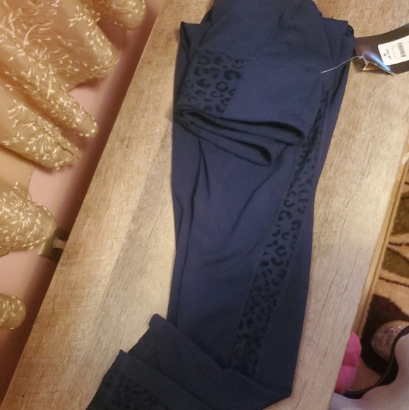 Work Out Set - Picture 3 of 4